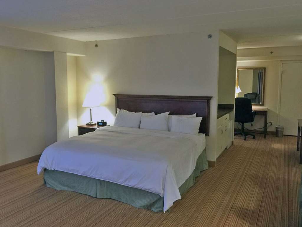 Clarion Hotel Indianápolis Quarto foto